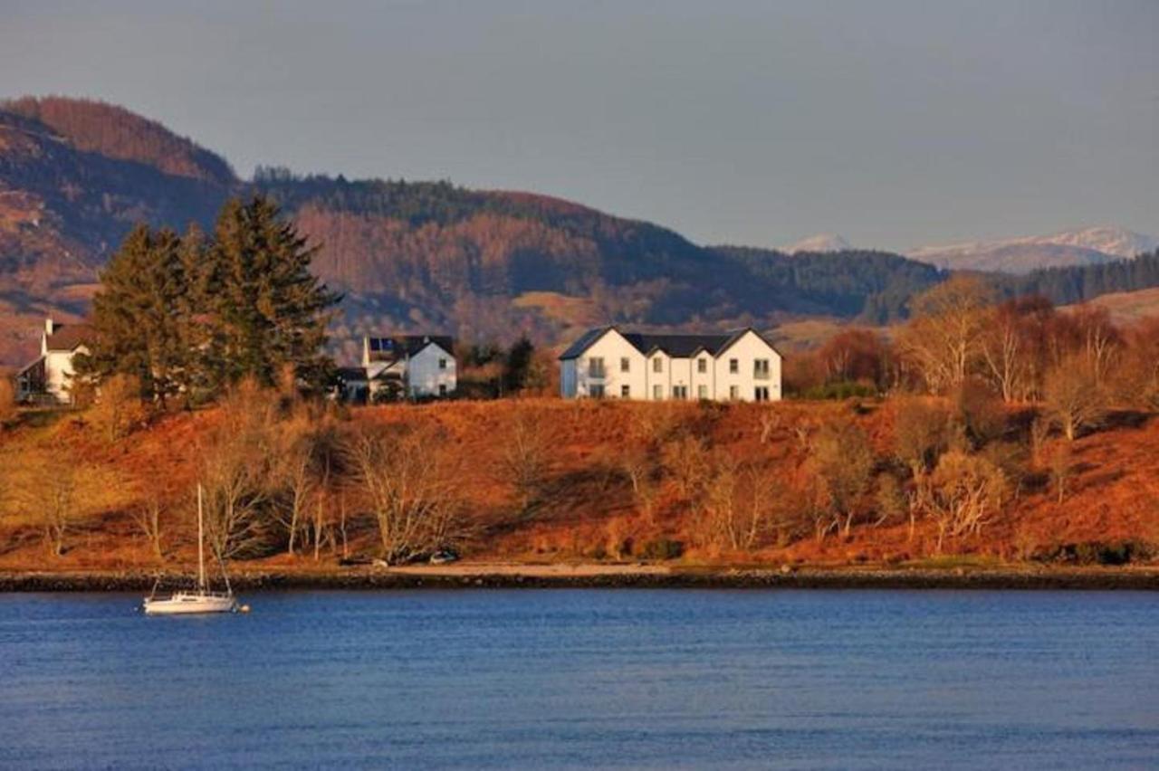 One The Cairns Connel Exterior foto